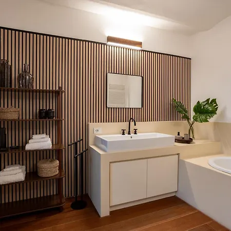 Les Arcs Bed and Breakfast Agrate Conturbia