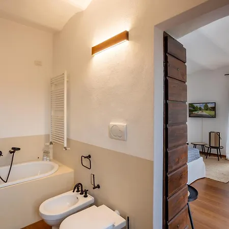 Les Arcs Bed and Breakfast Agrate Conturbia