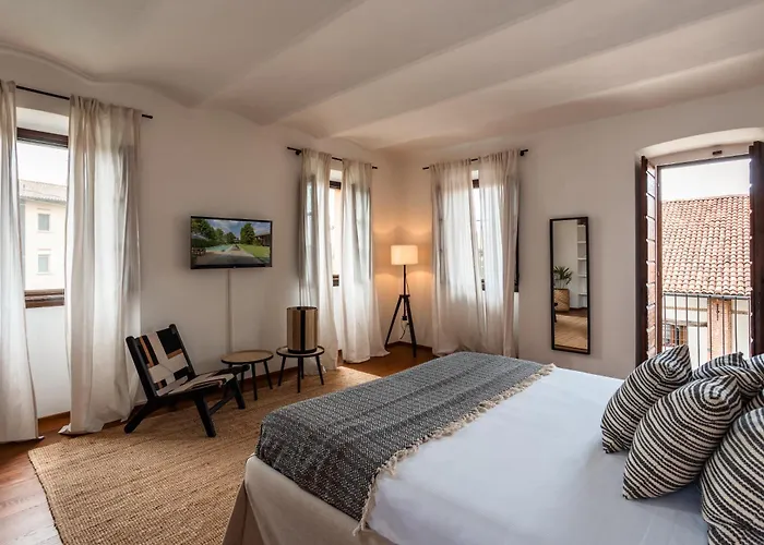 Les Arcs Bed & Breakfast Agrate Conturbia